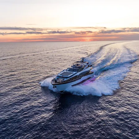 Luxusyacht Mallorca * Portals Nous (Mallorca)